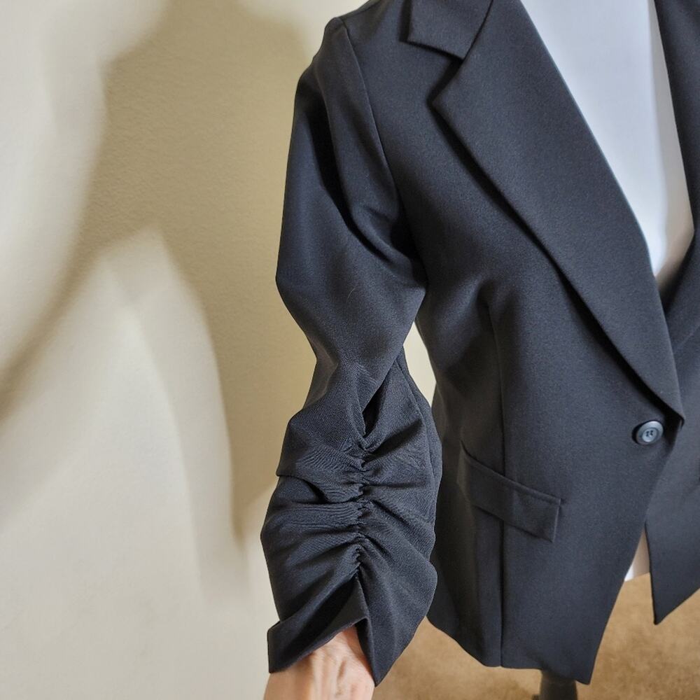 NWT Blazer, Size Large, Black Business Casual - Picture 4 of 7